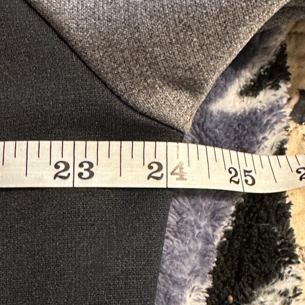 Men’s Under Armour hoodie. - Picture 5 of 10